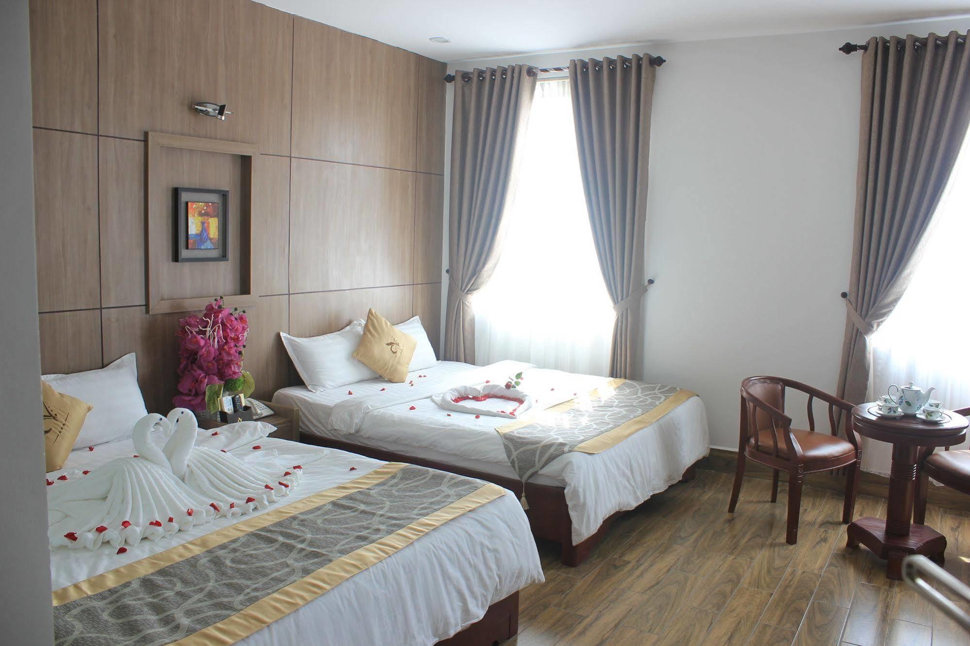 Valencia Da Nang Beach Hotel Exterior photo